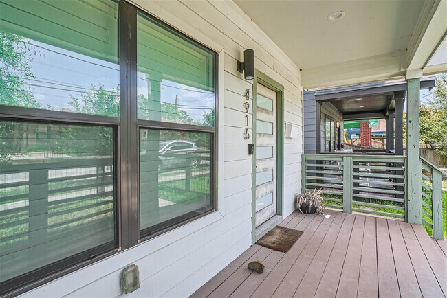Photo - 4916 McKinney St