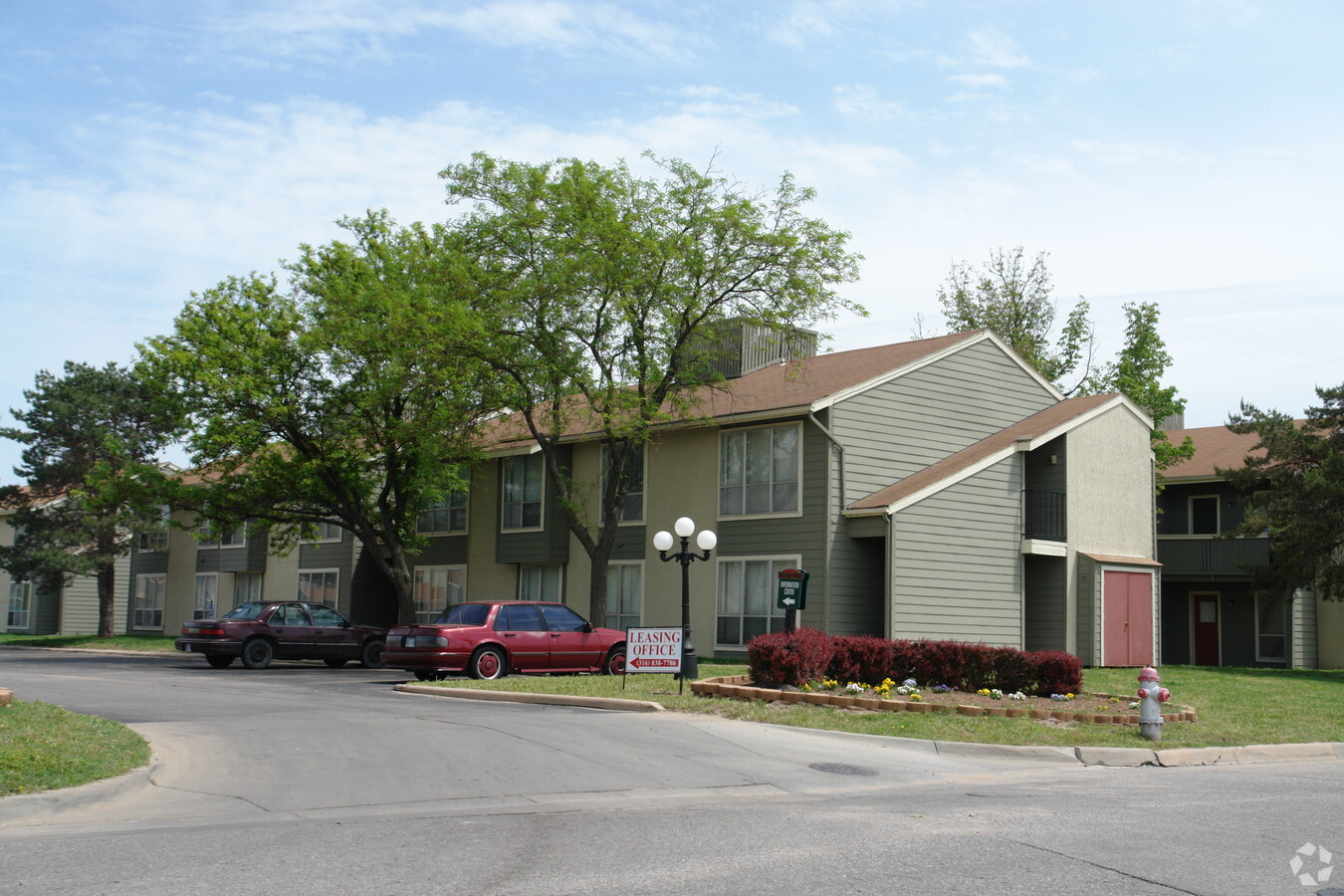 Pelican Point Apartments - Pelican Point Apartments