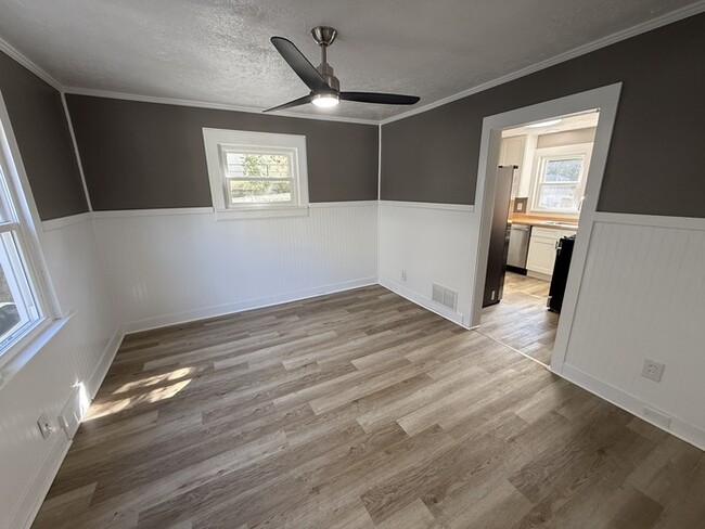 Photo - 5 bedroom 1 bathroom home for rent