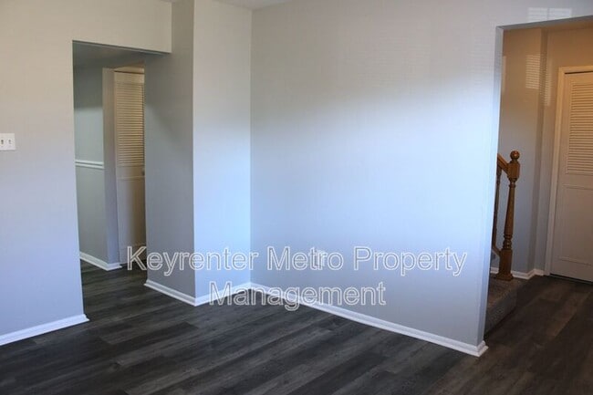 Photo - 12526 Woodstock Dr E