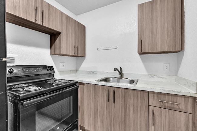 Photo - 2781 SW 2nd St Unidad 1