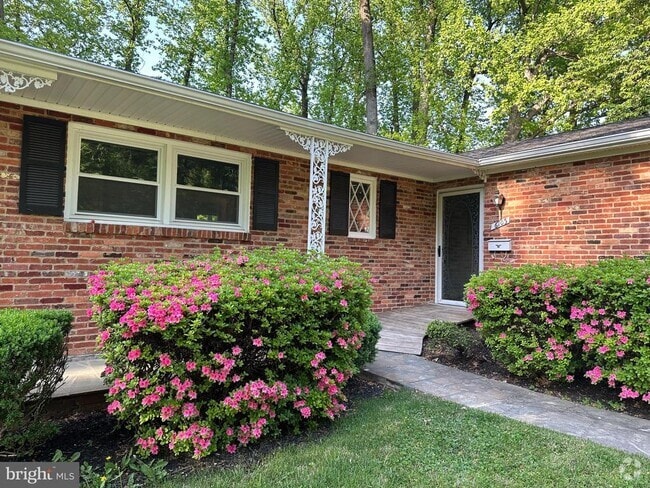 Building Photo - 6703 Tusculum Rd Rental
