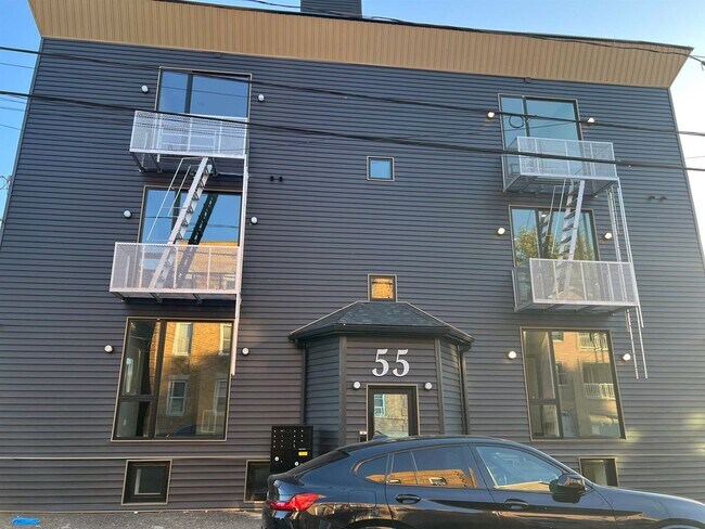 Building Photo - 55 Logan Ave Unit 2R-2R Rental