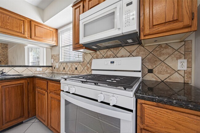 Photo - 2623 Forestbrook Dr