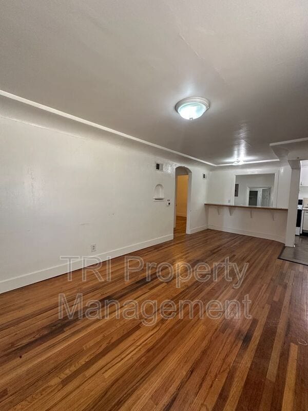 Photo - 2304 9th Ave
