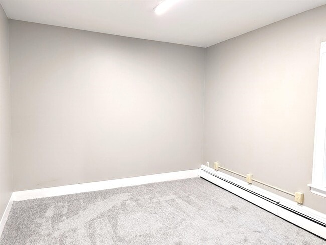685 Massabesic St Unit 2