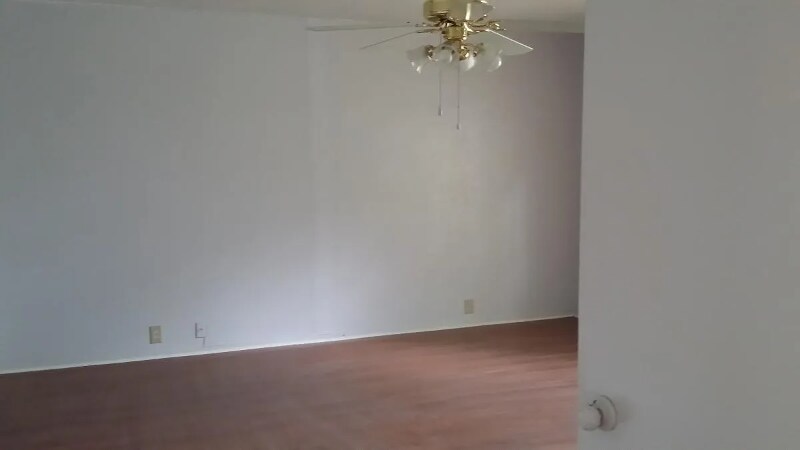 Photo - 1709 Woodlawn Pkwy