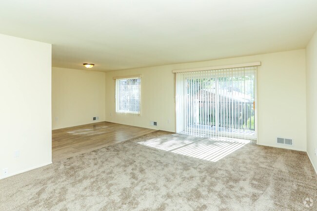 Lancaster Hills Apartments For Rent in Southfield, MI