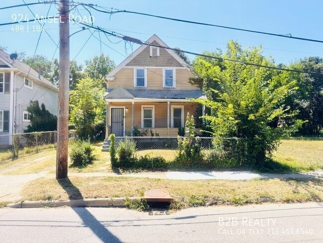 Building Photo - 924 Ansel Rd