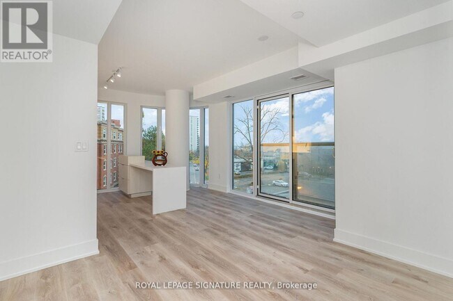 Photo - 370 Martha St Unit 304