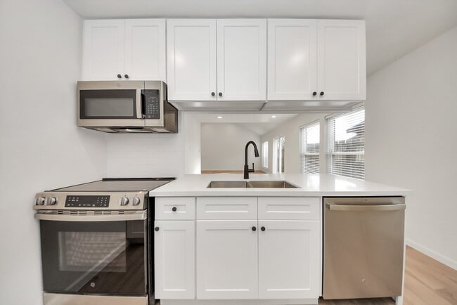 Photo - 3305 Avenue R