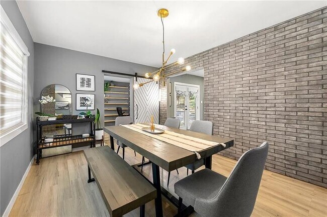 Photo - 2680 Rosemary St NW