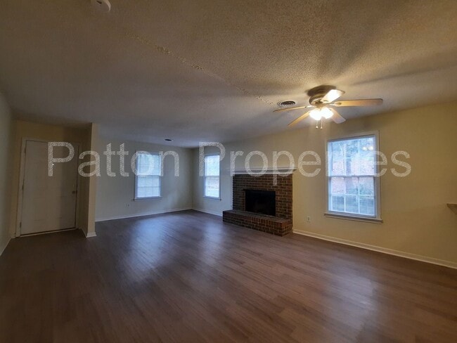 Photo - 1005 Lynn St Unit B