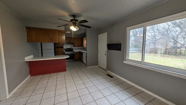 Photo - 126 N Draper Ave