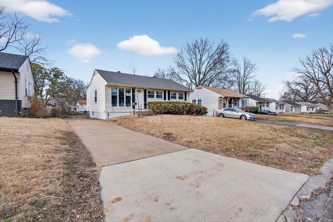 Photo - 437 Lancashire Rd