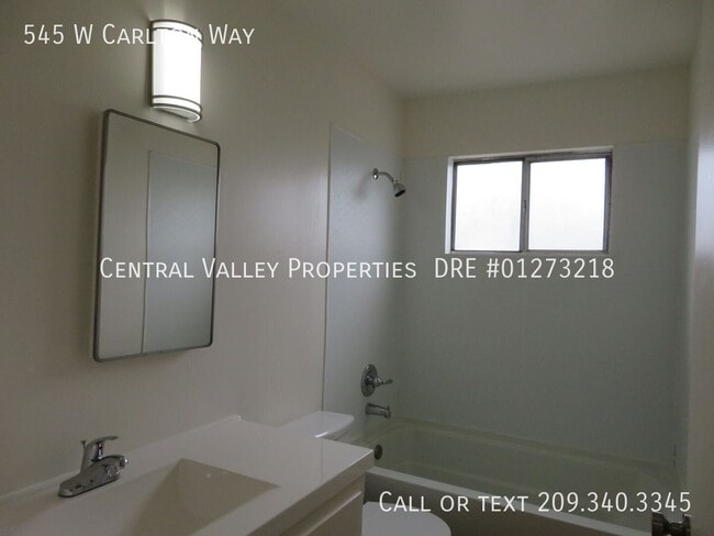 545 W Carlton Wy