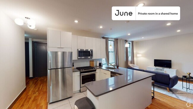 Building Photo - Private bedroom in 5 bed/2 bath Home