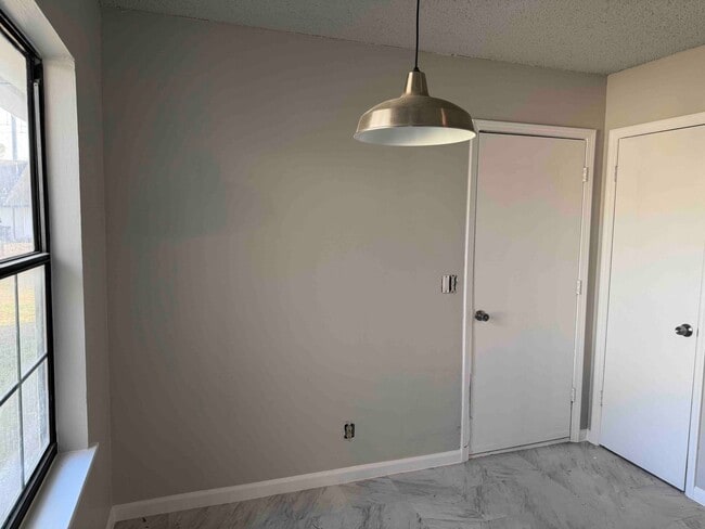 Photo - 2 Bedroom 1 Bath 1 Car Garage - Central Broken Arrow Location!