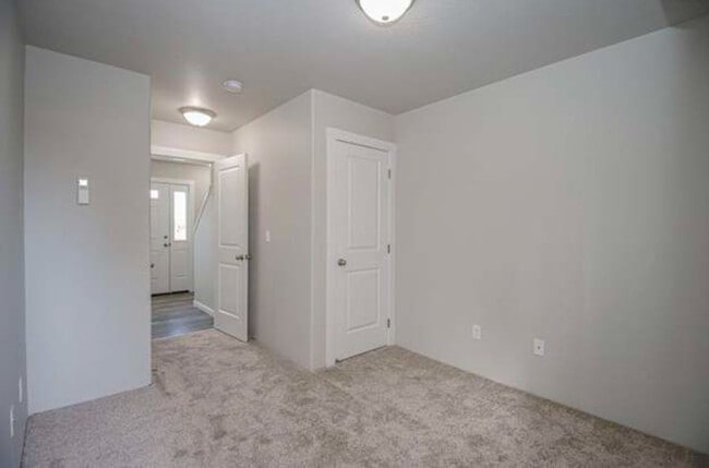 Photo - 7800 Jacqueline Way