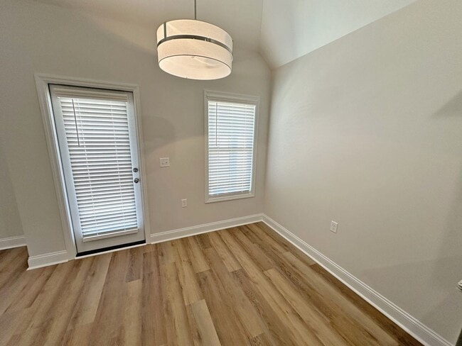 Photo - 4271 Ginger Trail