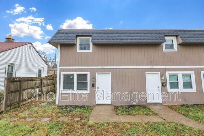 Photo - 3092 Grasmere Ave