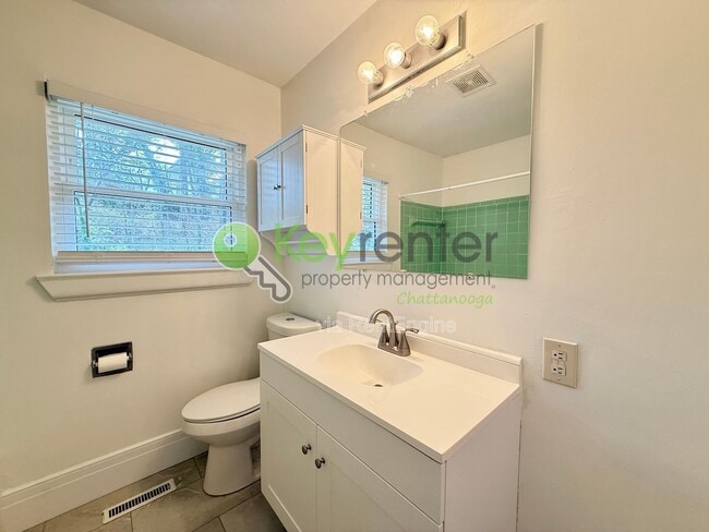 Photo - 1010 Summer St