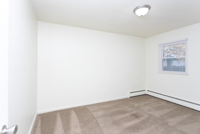 Winthrop Terrace - Bowling Green