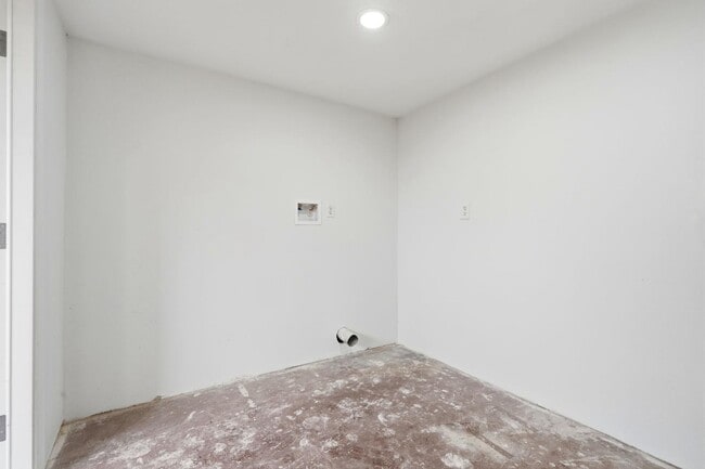 Photo - 910 Kaweah St