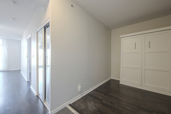 Photo - 120-120 Dallimore Cir