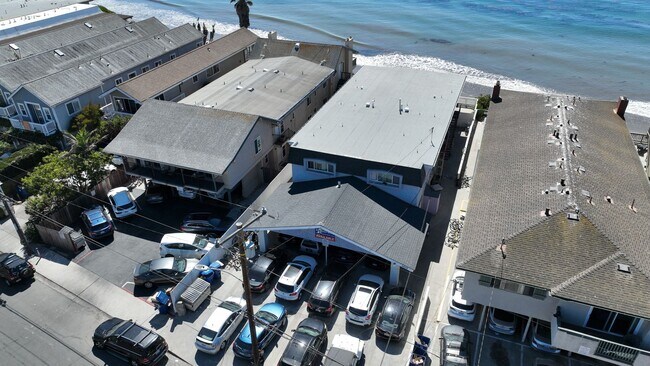6525 Del Playa Dr Unit 1