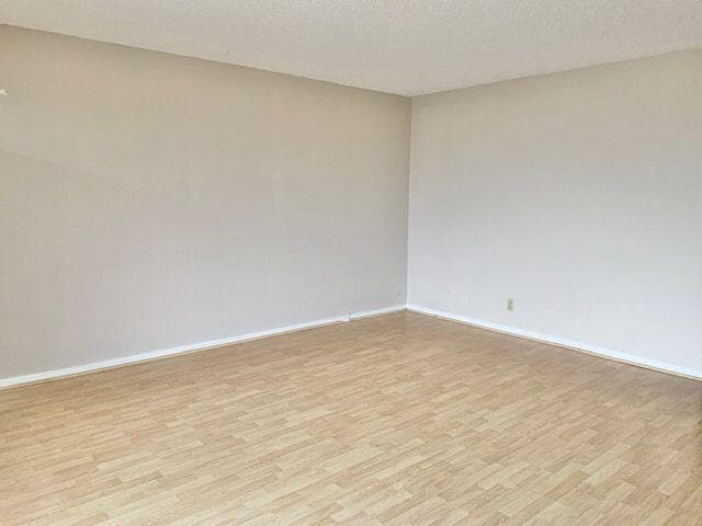 Photo - 3063 Ainslie Dr