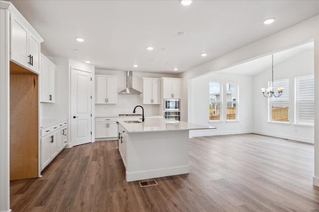 Photo - 1131 Joseph Pl