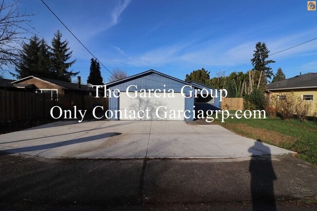 Photo - 4505 NE Emerson St