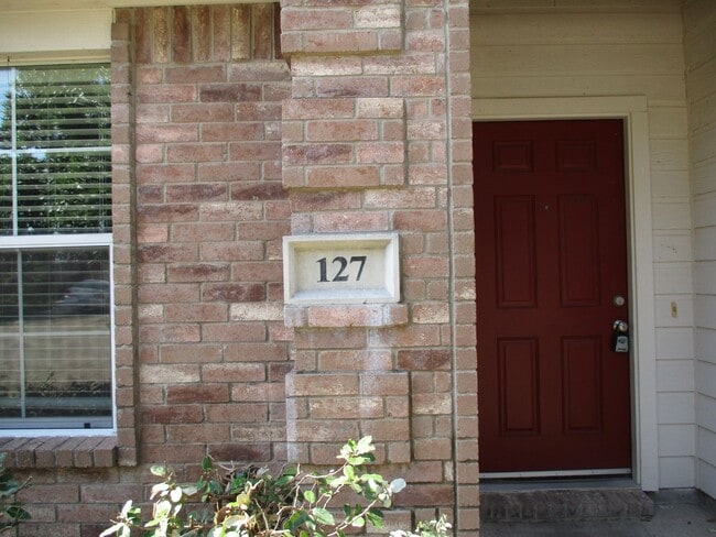 Building Photo - $2050 / 3br – 1648 ft2 - 3/2/2 w/Office re... Rental