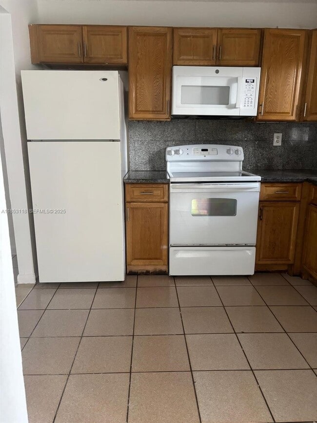 Photo - 2710 W 76th St Unit 101
