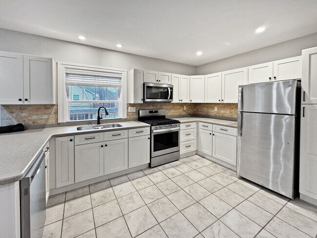 Photo - 1116 Woodmont Ave Unit 2nd Floor