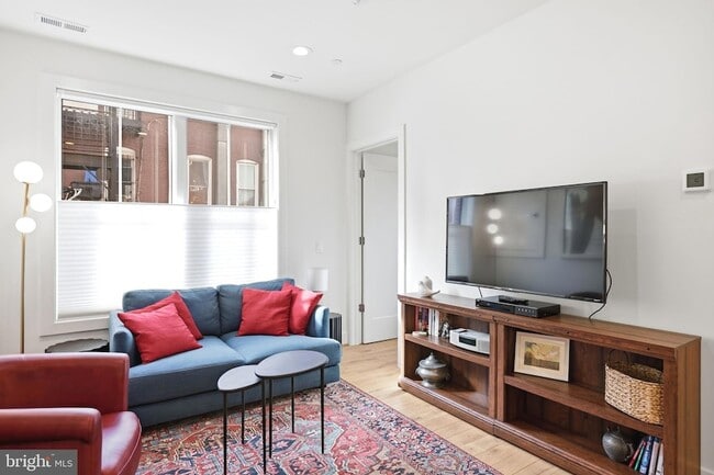 Photo - 1775 Swann St NW Unit 102