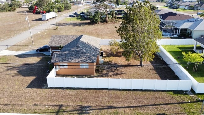 Photo - 1602 SW 16th Ct