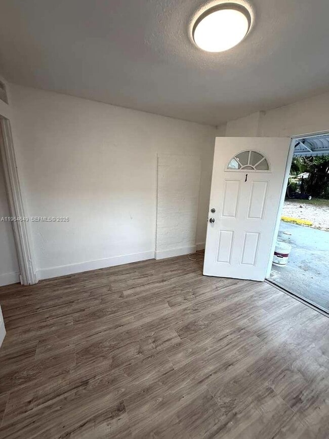 Photo - 326 NW 96th St Unidad 1