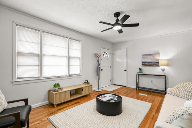 Photo - 3912 Seminole Ave