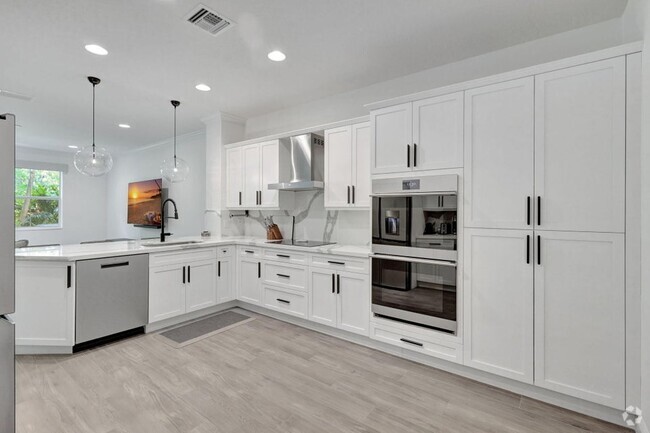 Building Photo - 15760 Italian Cypress Way Rental