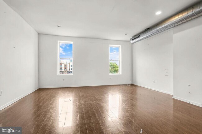 Photo - 1631 W Girard Ave Unidad 2