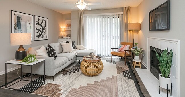 Residences at Glenview Reserve Apartment Homes