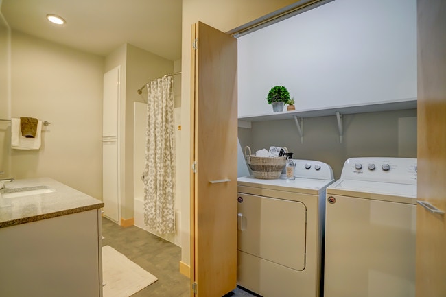 Latitude 43