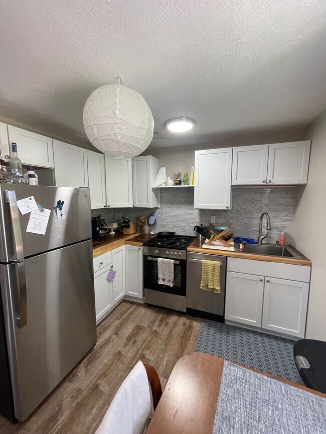 Photo - 230 S Negley Ave Unit Apt 5