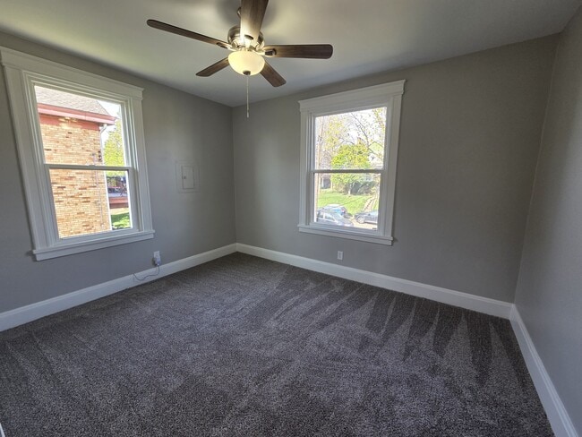 Photo - 810 Pedretti Ave
