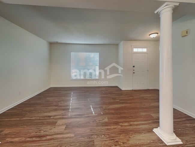 Photo - 6923 Babbling Brook Ln