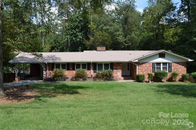 Building Photo - 3313 Woodwardia Dr Rental