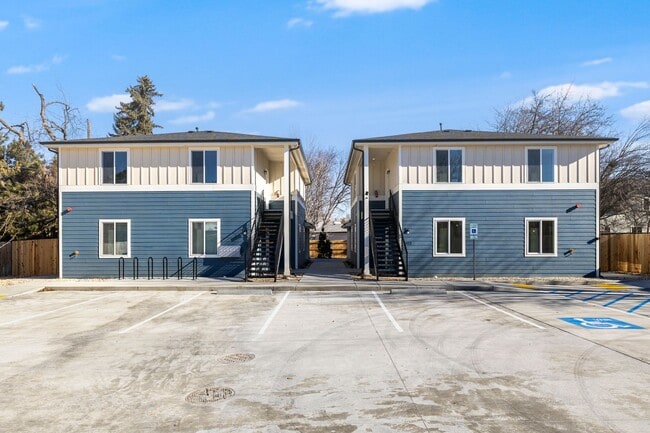 Building Photo - 3322 N Cole Rd Unit 201 Rental
