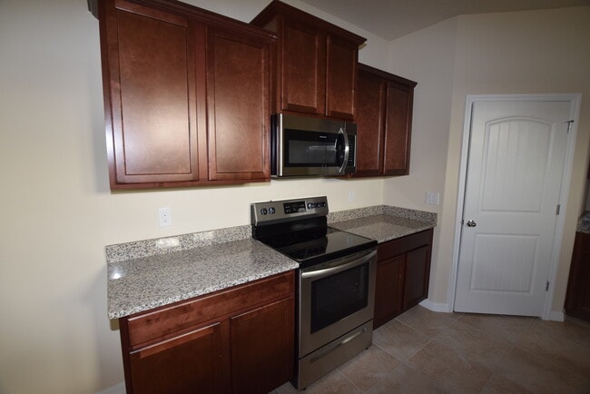 Photo - 16073 Pebble Blf Lp